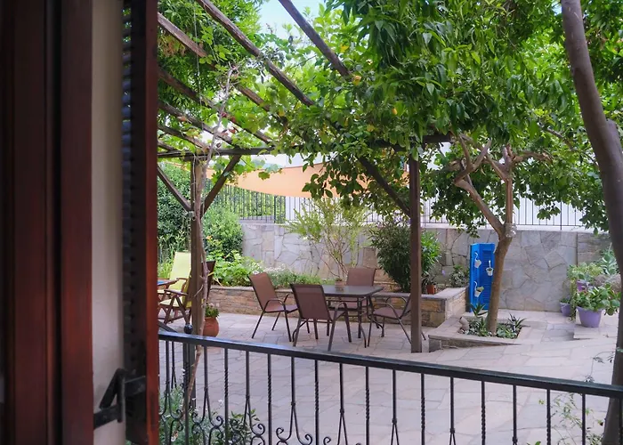 John's House - Pelion Khorto