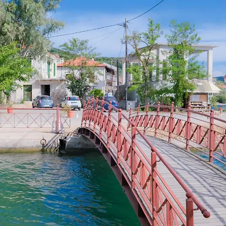 John's House - Pelion * Chorto