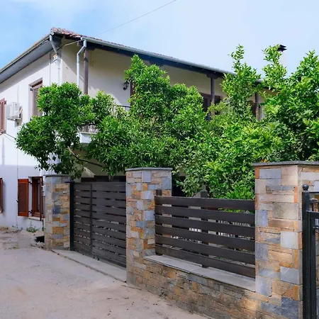 John's House - Pelion * Chorto
